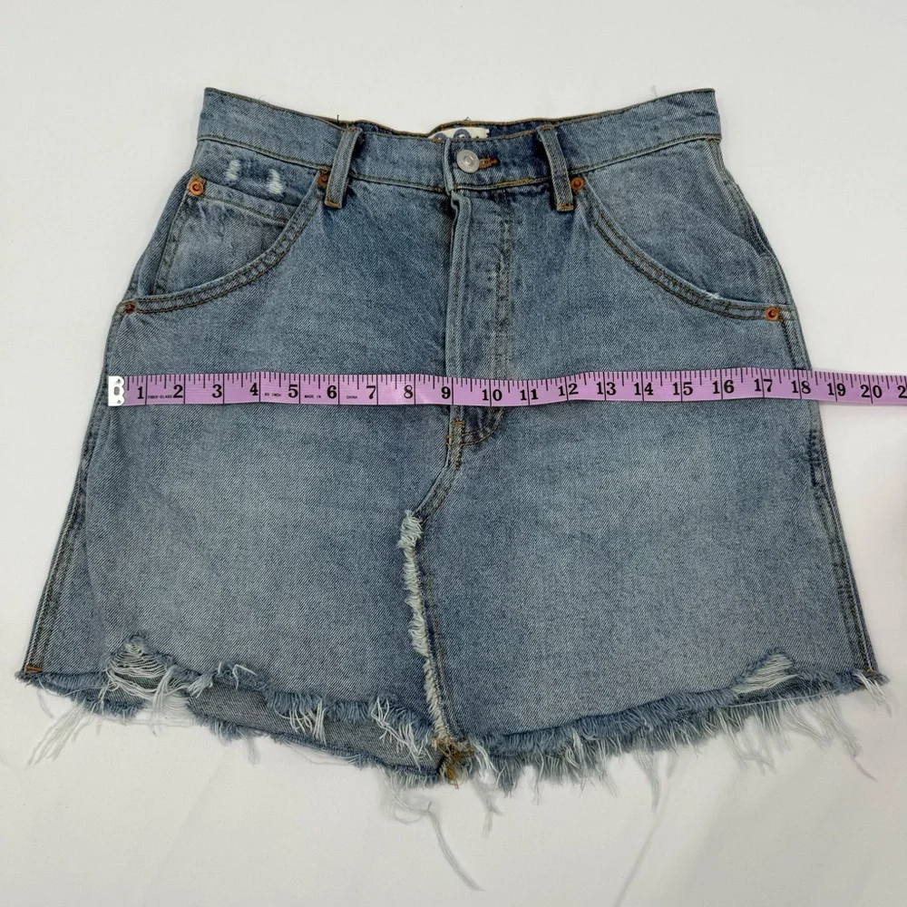 Free People We the Free Brea Mini Skirt Cut Off Denim Size 28 Distressed Raw Hem